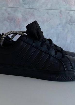 Adidas детские спортивные кроссовки черного цвета оригинал 39 размер