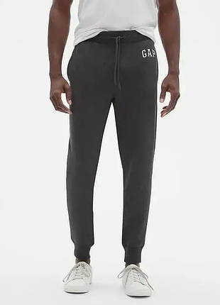 Новые оригинальные мужские спортивные штаны джоггеры gap logo fleece joggers / размер s