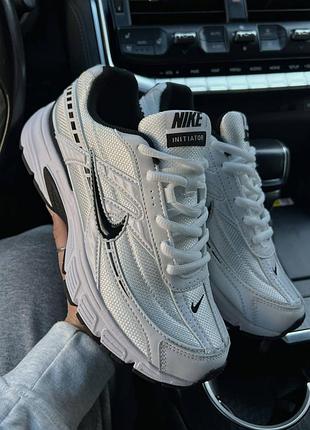 Nike intiator white/black premium 4