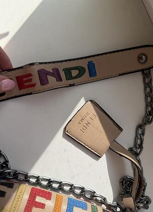 Нюдова сумочка fendi 2