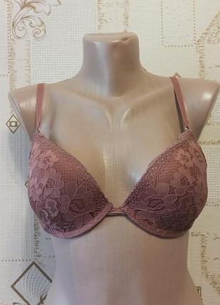 Primark красивый бюстгальтер с кружевом с пуш ап эффектом шоколадный цвет в идеале размер 70в🌷