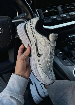 Nike intiator white/black premium 2