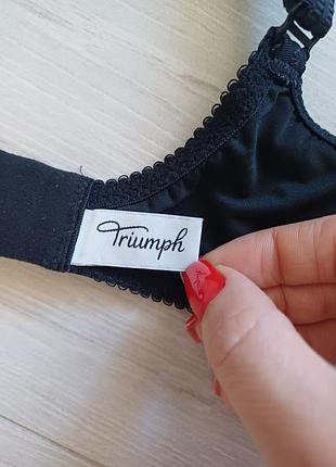 Бюзгальтер triumph 4