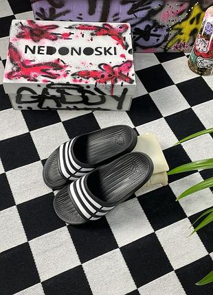 Классические шлепанцы adidas adilette shower slides к5 для бассейна, душа, отдыха на пляже и повседневной носки летом