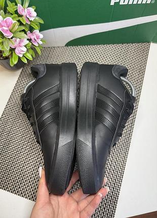 Оригінальні кросівки adidas 7