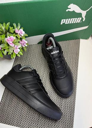 Оригінальні кросівки adidas