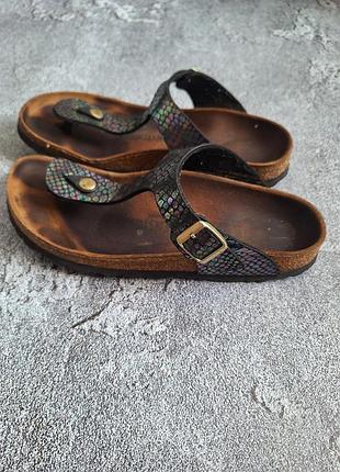 Оригинальные сандалии birkenstock gizeh holographic snake, размер 39 (25 см)