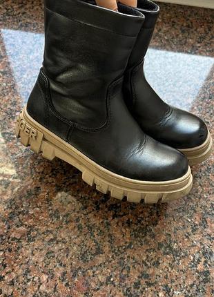 Черевики чоботи tommy hilfiger чорні 31 розмір