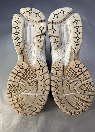 Кросівки new balance 2002r white 8