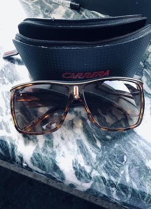 Очки carrera