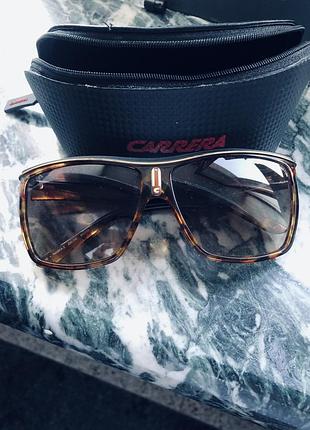 Очки carrera 9