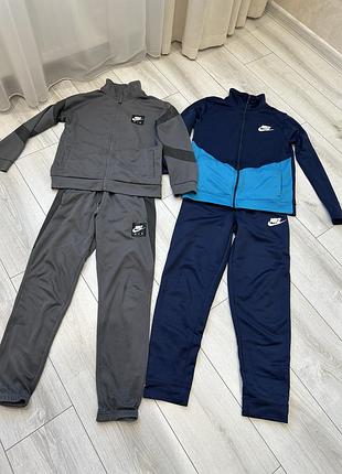 Два спортивні костюми nike