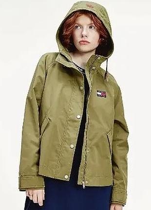 Шикарна куртка вітровка tommy hilfiger