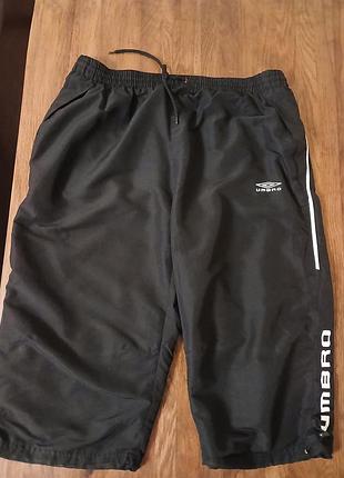 Шорты umbro
мужские оригинал.