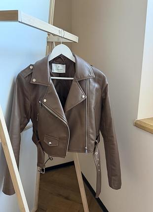 Курточка stradivarius 2