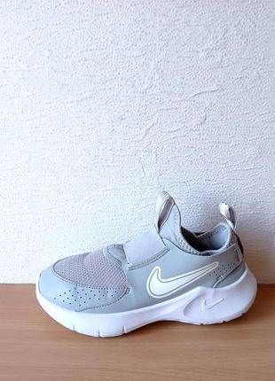 Отличные кроссовки nike flex runner 33 р. стелька 21 см.