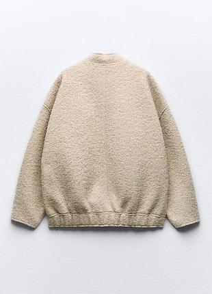 Базовий бомбер букле zara 10