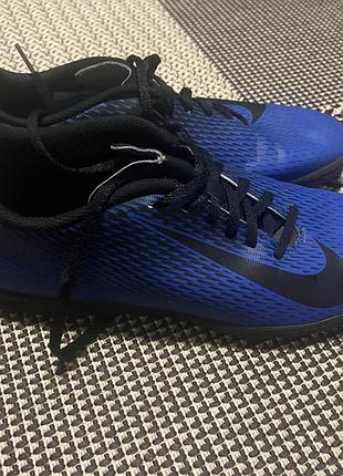 Сороконожки nike bravatax ii