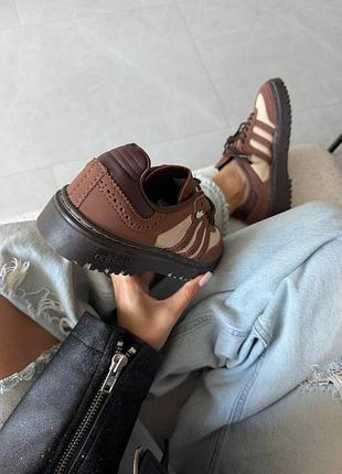 Adidas samba wtr
brown leather / beige 5