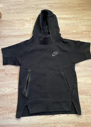 Чорне худі з коротким рукавом nike tech fleece на 12-13 років (147-158 см)