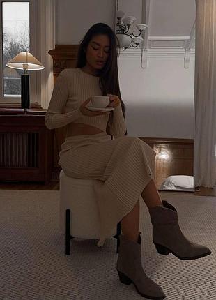 🎄🛍️🥂ефектна сукня з вирізом