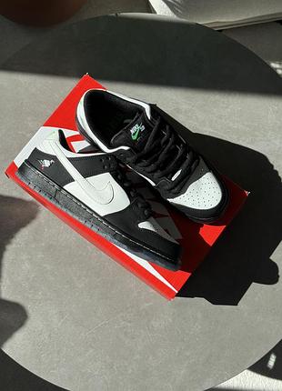 Nike sb dunk low panda pigeon 6