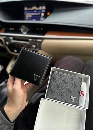 Гаманець від бренду guess