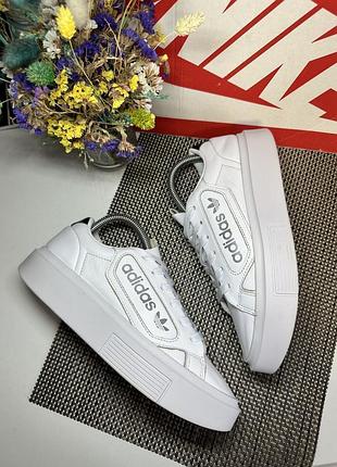 Оригінальні кросівки adidas 8