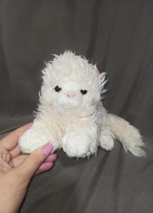 М'яка іграшка котик дуже цікавий