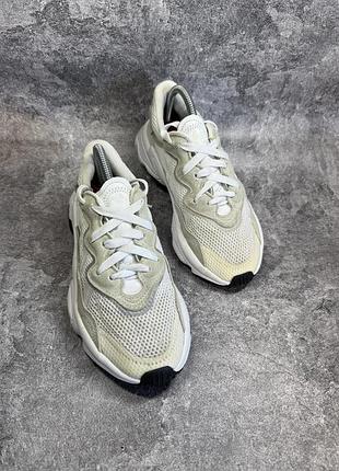 Оригінальні кросівки adidas 2