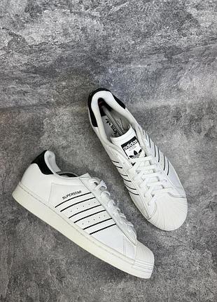 Оригінальні кросівки шкіряні adidas superstar