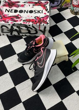 Підліткові/жіночі кросівки nike star runner 2 (gs) у контрастному забарвленні black/sunset pulse/white