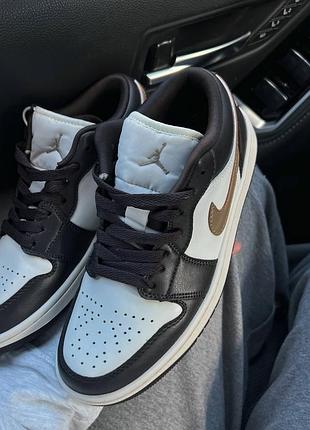 Air jordan low premium 4