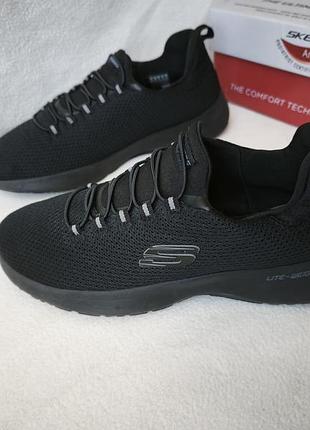 Кросівки з еластичним верхом skechers р. 45.