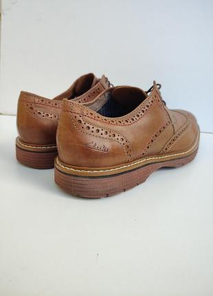 Стильні шкіряні туфлі clarks 2