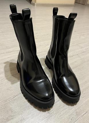 Жіночі лаковані черевики челсі від бренду george (лінійка fabulous footwear) 38,5