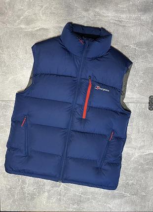 Тепла жилетка безрукавка berghaus