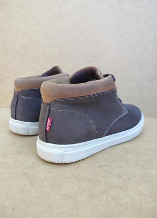 Стильні черевики levi's 2