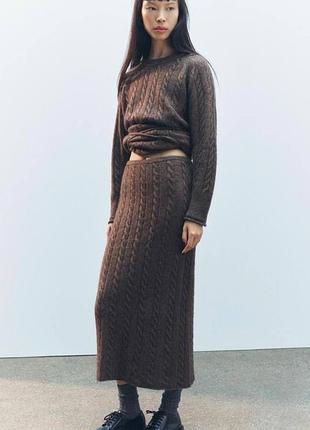 В наявності💛  трикотажний комплект zara з преміальної лінійки knitwear🤩 склад: 55% натуральної вовни розмір s, підійде також на xs і м