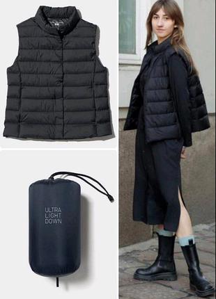 Безрукавка пуховая uniqlo в черном цвете
