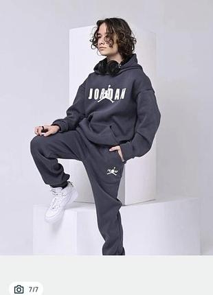 Сптивный костюм на флисе джордан jordan