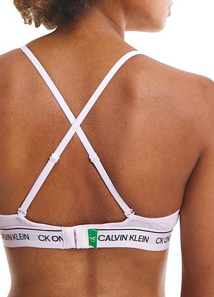 Бюстгальтер calvin klein 4