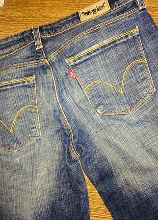 Levi’s jeans