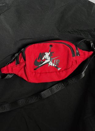 Бананка nike 2