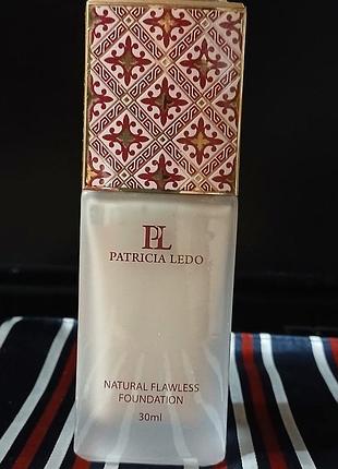 Новая тональная основа для лица natural flawless foundation patricia ledo Magnеtique collection, 01, 30 мл (запакована)