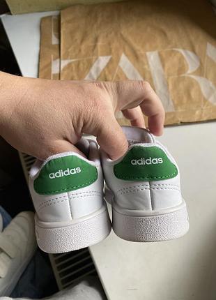 Кроссовки adidas 26 размер 4