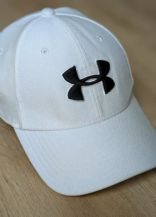 Кепка under armour blitzing біла, stretch-fit m/l, оригінал