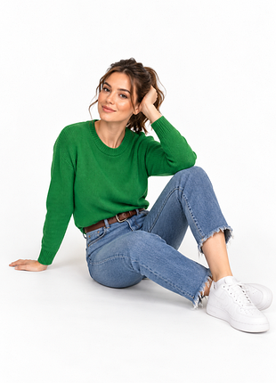 Зеленый свитер cropp и джинсы castro mom