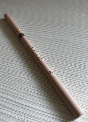 Gucci crayon définition sourcils powder eyebrow pencil — пудровий олівець для брів, відтінок 02