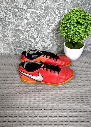 Nike tiempo копы футзалки 36 размер футбольные красные